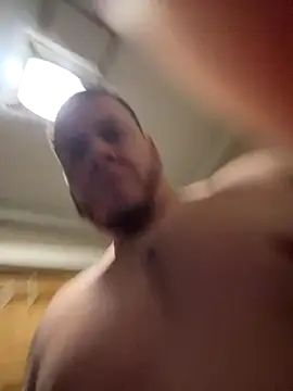 Snapshot of kev0n2389 chatting on October 12, 5:01 pm kev0n2389 online show from October 12, 5:01 pm