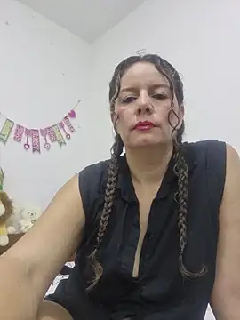 Nina vallon online show from April 29, 10:30 am