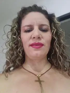 Snapshot of Nina_vallon chatting on May 7, 12:32 pm Nina vallon online show from May 7, 12:32 pm