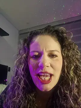Snapshot of Nina_vallon chatting on July 14, 10:43 am Nina vallon online show from July 14, 10:43 am