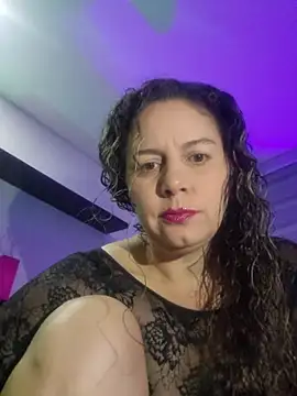Snapshot of Nina_vallon chatting on July 21, 10:39 am Nina vallon online show from July 21, 10:39 am