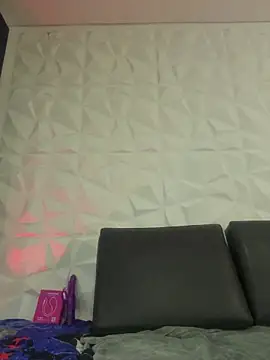 Snapshot of Nina_vallon chatting on July 27, 1:51 pm Nina vallon online show from July 27, 1:51 pm
