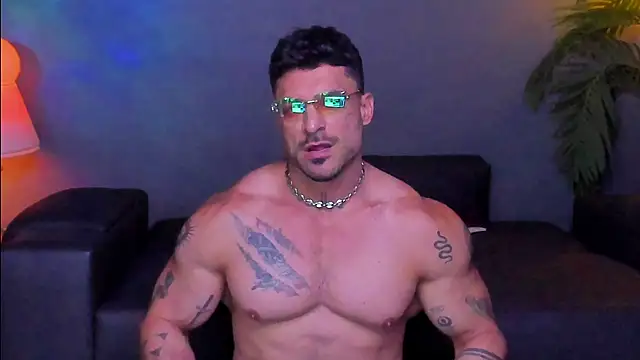 Snapshot of dennis_cox1 chatting on November 11, 12:38 pm dennis cox1 online show from November 11, 12:38 pm