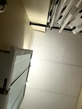 Kingstrokezxx online show from November 16, 12:33 pm