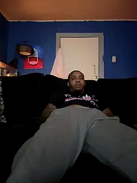 Kingstrokezxx online show from December 2, 12:27 am