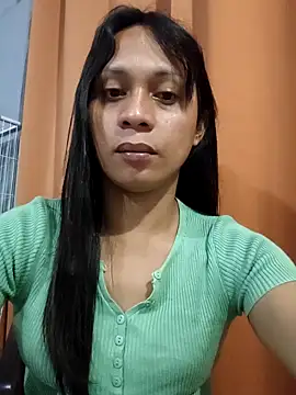 missruffa online show from June 18, 12:20 pm