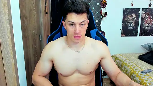 Snapshot of javiersexymann chatting on December 17, 7:48 pm javiersexymann online show from December 17, 7:48 pm