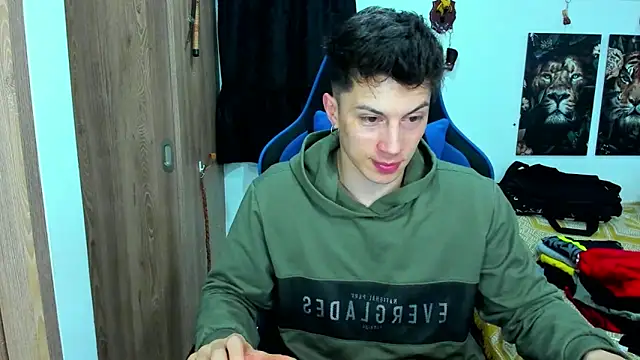 Snapshot of javiersexymann chatting on December 28, 1:50 am javiersexymann online show from December 28, 1:50 am