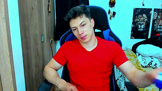 Snapshot of javiersexymann chatting on January 4, 2:35 am javiersexymann online show from January 4, 2:35 am