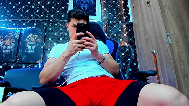 Snapshot of javiersexymann chatting on September 10, 6:30 pm javiersexymann online show from September 10, 6:30 pm