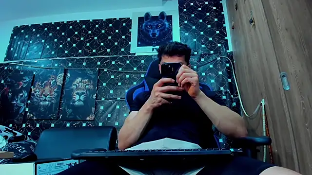 Snapshot of javiersexymann chatting on October 10, 9:36 pm javiersexymann online show from October 10, 9:36 pm