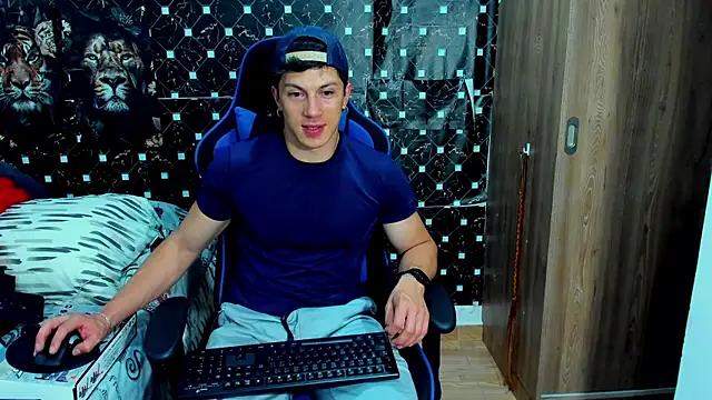 javiersexymann online show from January 9, 5:21 am