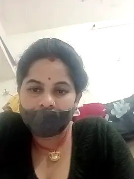 Snapshot of JULEE-740 chatting on November 7, 2:50 pm JULEE-740 online show from November 7, 2:50 pm