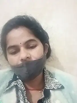 Snapshot of JULEE-740 chatting on November 19, 11:49 pm JULEE-740 online show from November 19, 11:49 pm