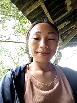 lucybaby00 online show from September 22, 2:13 am