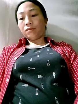 lucybaby00 online show from April 27, 10:30 pm