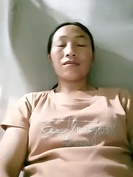 Snapshot of lucybaby00 chatting on May 20, 2:12 pm lucybaby00 online show from May 20, 2:12 pm