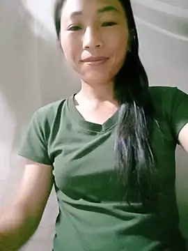 Snapshot of lucybaby00 chatting on July 9, 10:47 pm lucybaby00 online show from July 9, 10:47 pm