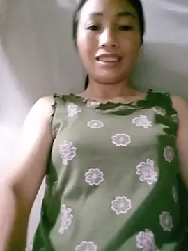 Snapshot of lucybaby00 chatting on July 18, 10:57 pm lucybaby00 online show from July 18, 10:57 pm