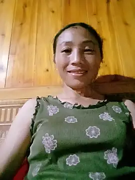 Snapshot of lucybaby00 chatting on July 26, 11:39 am lucybaby00 online show from July 26, 11:39 am