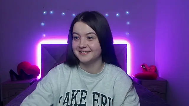 MavkaCute online show from February 9, 7:07 pm