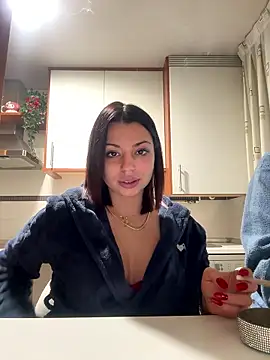 Snapshot of NoeliaGarcia17 chatting on January 12, 11:43 pm NoeliaGarcia17 online show from January 12, 11:43 pm