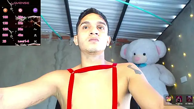 Snapshot of Angel_latinboy chatting on May 12, 3:09 pm Angel latinboy online show from May 12, 3:09 pm