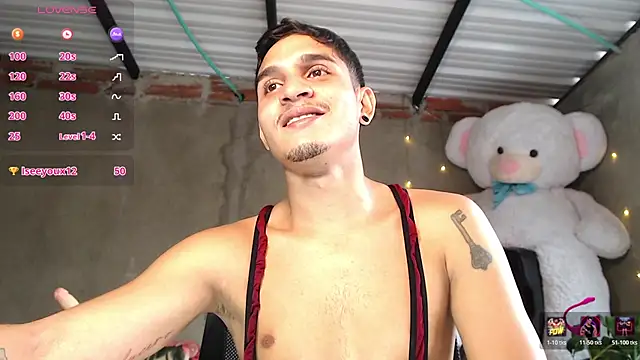 Snapshot of Angel_latinboy chatting on May 19, 3:40 pm Angel latinboy online show from May 19, 3:40 pm
