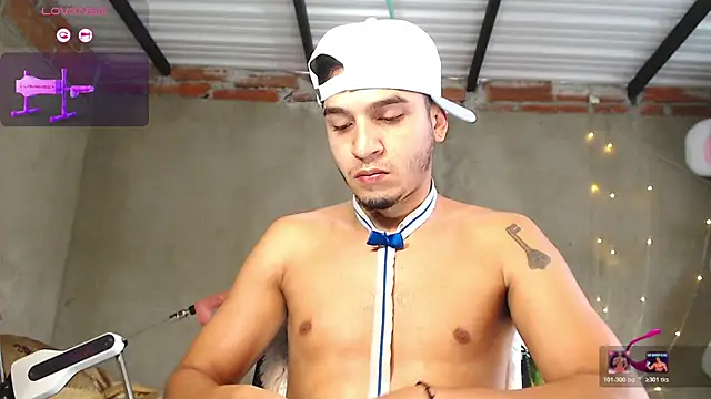 Snapshot of Angel_latinboy chatting on June 15, 2:30 pm Angel latinboy online show from June 15, 2:30 pm