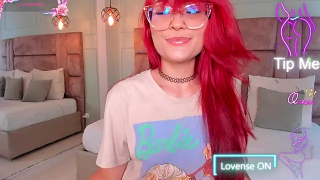 Snapshot of mae_lyra chatting on July 24, 5:00 pm mae lyra online show from July 24, 5:00 pm