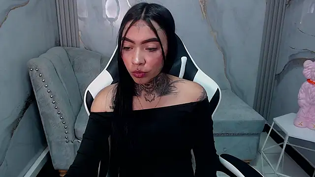 Snapshot of Ashley_Blum_v chatting on September 12, 7:58 pm Ashley Blum v online show from September 12, 7:58 pm