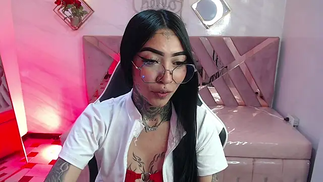 Snapshot of Ashley_Blum_v chatting on October 26, 8:04 pm Ashley Blum v online show from October 26, 8:04 pm