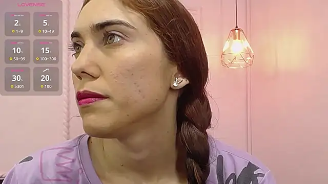 Snapshot of danna7cute chatting on September 10, 8:42 pm danna7cute online show from September 10, 8:42 pm