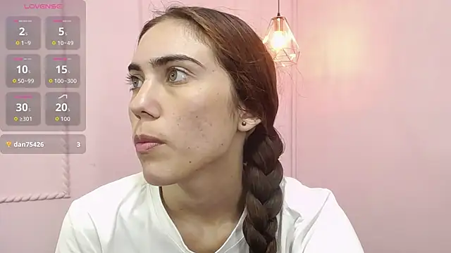 Snapshot of danna7cute chatting on October 17, 8:55 pm danna7cute online show from October 17, 8:55 pm