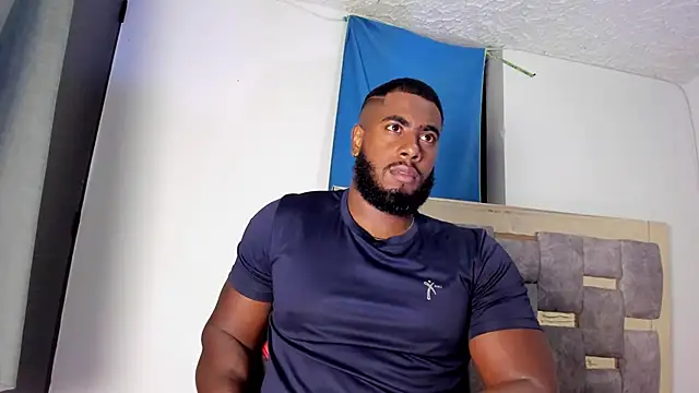 Snapshot of lebron_million chatting on November 15, 9:43 pm lebron million online show from November 15, 9:43 pm