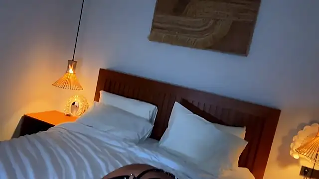 dolceandedi online show from December 2, 6:47 pm