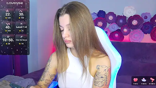 Snapshot of LindaBrilliant chatting on September 26, 3:21 am LindaBrilliant online show from September 26, 3:21 am