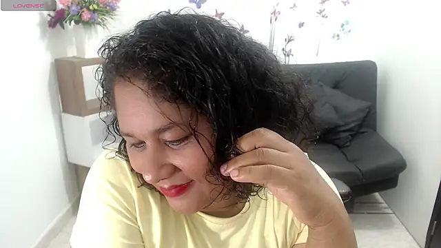 abigail 21  online show from April 14, 6:58 pm