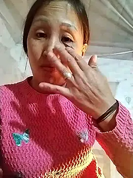 cute love00 online show from January 7, 10:40 am