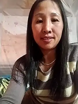 cute love00 online show from February 1, 12:15 pm