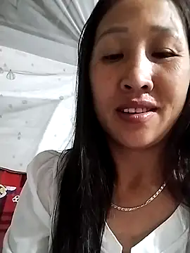 cute love00 online show from February 27, 1:22 pm