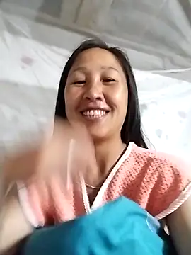 cute love00 online show from March 12, 11:22 pm