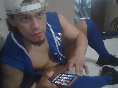 Snapshot of TeddyVeggas chatting on November 16, 2:06 am TeddyVeggas online show from November 16, 2:06 am