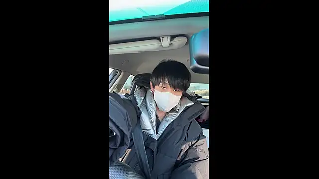 Snapshot of akkan_6868 chatting on December 16, 12:04 am akkan 6868 online show from December 16, 12:04 am