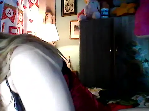 Snapshot of Miss_Heart chatting on November 14, 8:46 am Miss Heart online show from November 14, 8:46 am