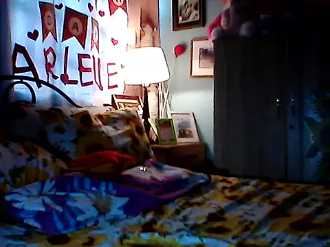 Snapshot of Miss_Heart chatting on November 21, 1:15 am Miss Heart online show from November 21, 1:15 am