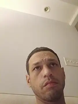 Snapshot of Andrez5041 chatting on November 20, 6:35 am Andrez5041 online show from November 20, 6:35 am