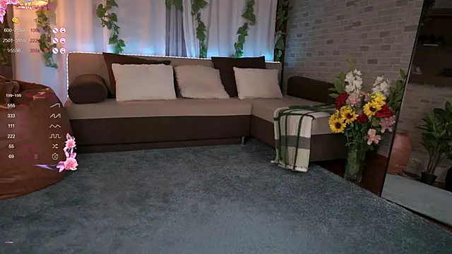 Snapshot of BabyyyLunaX chatting on July 23, 7:56 pm BabyyyLunaX online show from July 23, 7:56 pm