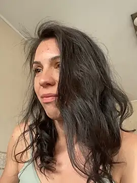 Snapshot of AlyaRei chatting on June 9, 11:33 am AlyaRei online show from June 9, 11:33 am