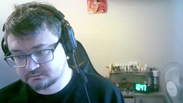 SirAbuser online show from March 4, 7:47 am